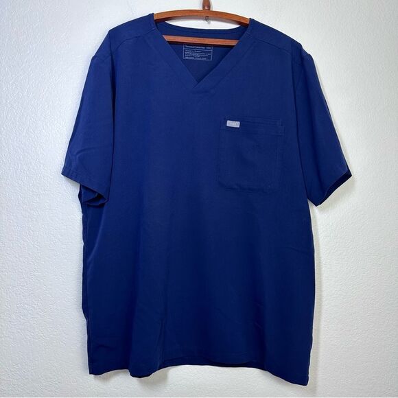 Figs Men's Leon Three Pocket Scrub Top in Navy Size XXL - Picture 3 of 10